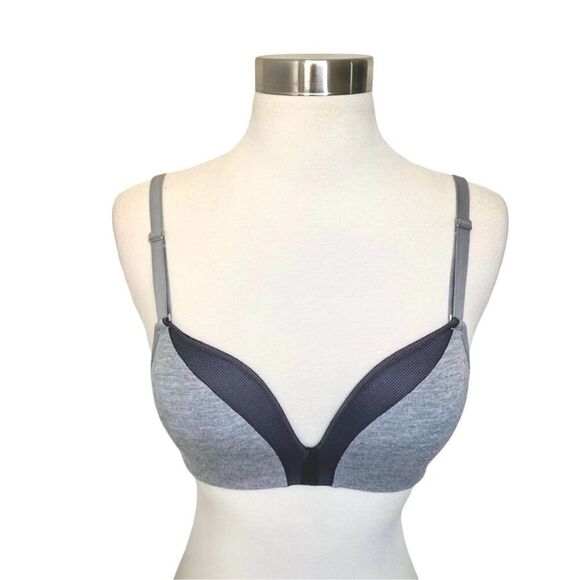 Lively The All-Day Deep V Tshirt Bra Lightly Padded Wireless Grey Black 34A - Picture 1 of 4